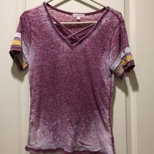 Ultra Flirt women crisscross distressed faded design Tshirt short sleeve size S